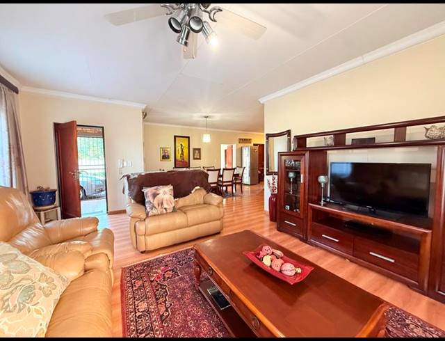 3 BEDROOM CLUSTER FOR SALE IN TERENURE